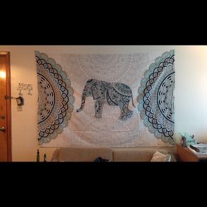 Large dorm apartment tapestry